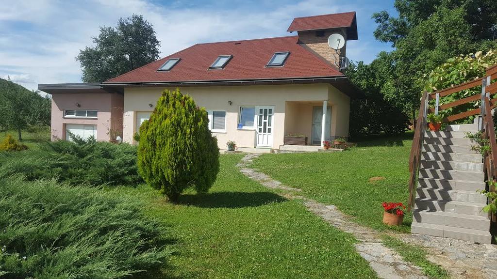 Apartment Oreskovic Otočac Zewnętrze zdjęcie