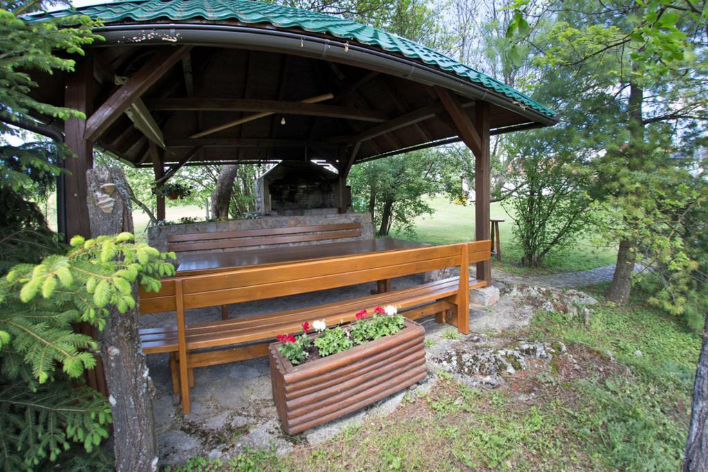 Apartment Oreskovic Otočac Zewnętrze zdjęcie
