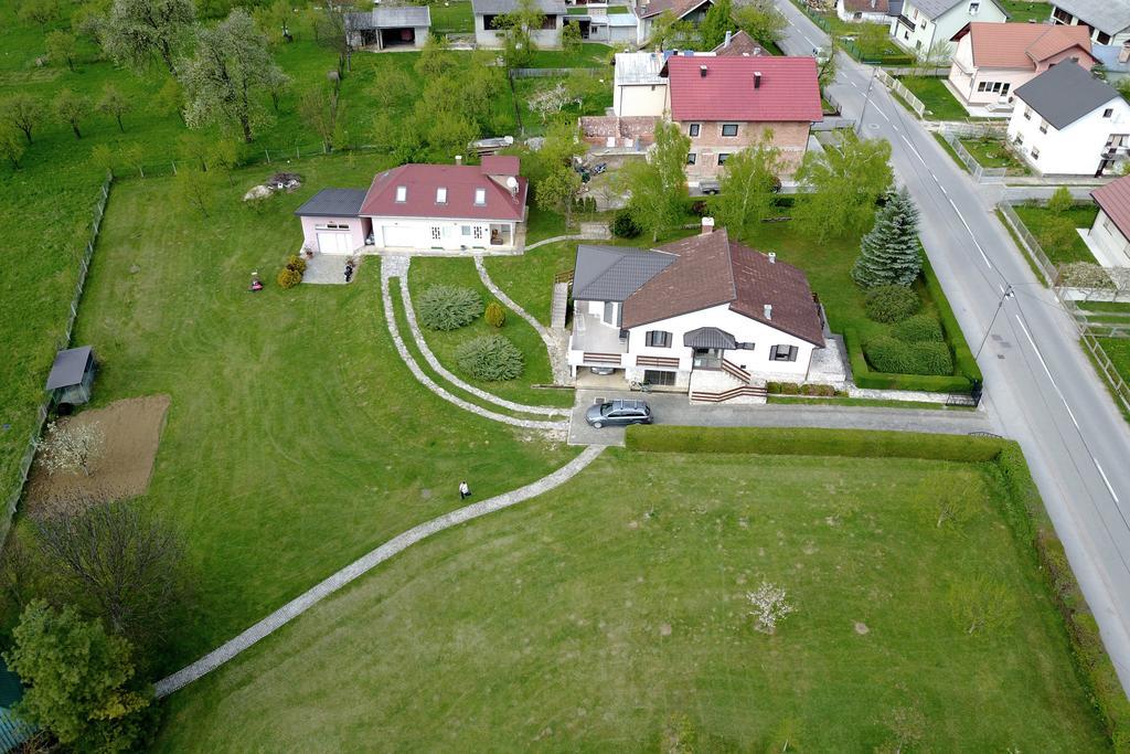 Apartment Oreskovic Otočac Zewnętrze zdjęcie