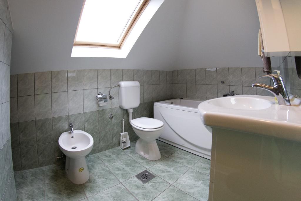 Apartment Oreskovic Otočac Zewnętrze zdjęcie