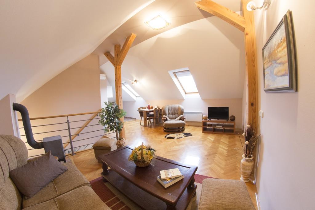 Apartment Oreskovic Otočac Zewnętrze zdjęcie