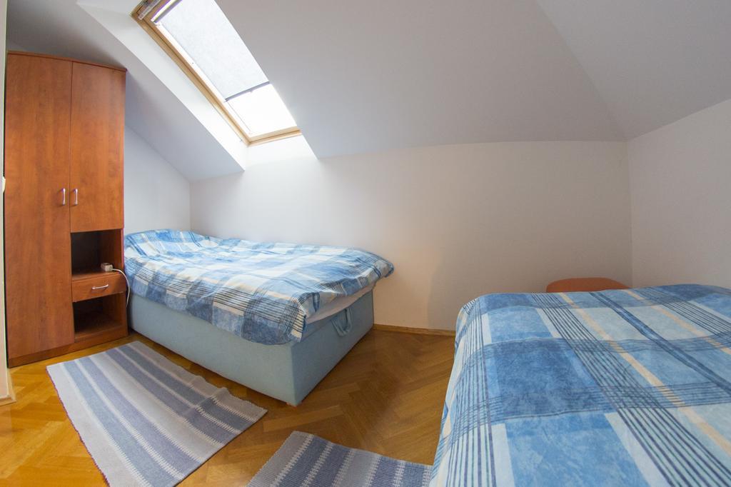 Apartment Oreskovic Otočac Zewnętrze zdjęcie